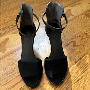 Vince Adley Suede Ankle Strap Heels Sandals 7/37.5